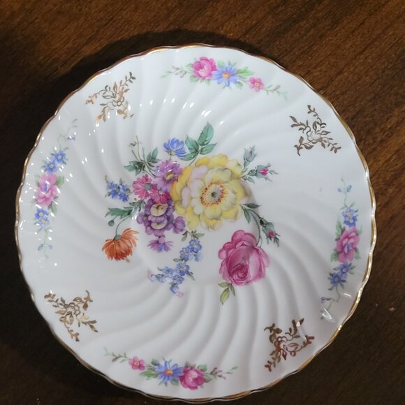 Ansley English Fine Bone China Floral Teacup and Saucer 2299 - Picture 2 of 5